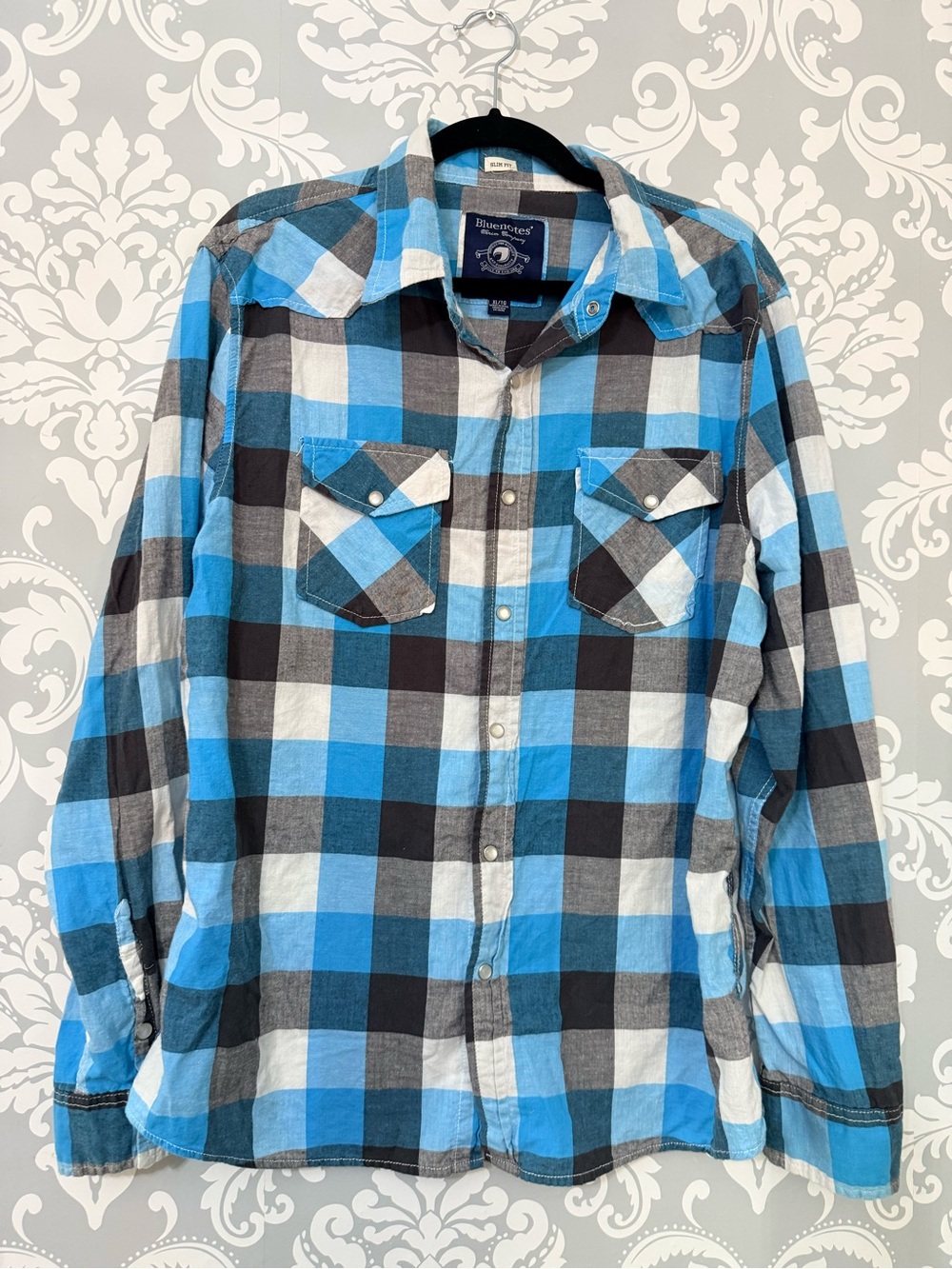 💫10/$25 • Bluenotes Slim Fit Cotton Plaid Button-Down Shirt